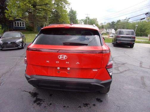 Orange Pearl 2025 Hyundai KONA SEL