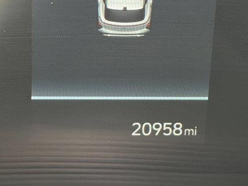 Orange Pearl 2025 Hyundai KONA SEL