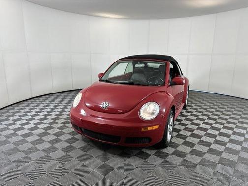 2009 Volkswagen New Beetle S