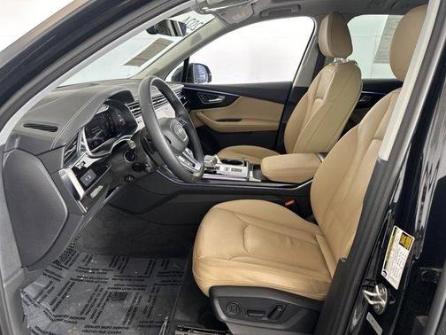 2024 Audi Q7 55 Premium Plus