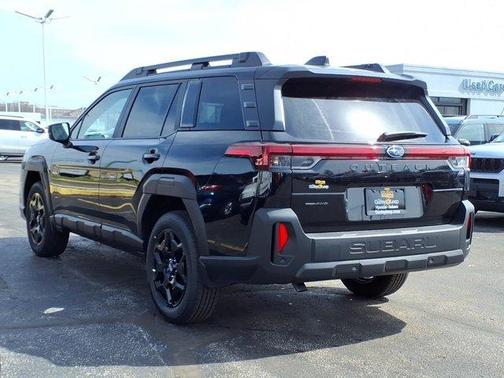 Crystal Black Silica 2026 Subaru Outback Limited