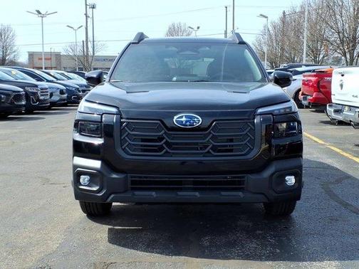 Crystal Black Silica 2026 Subaru Outback Limited