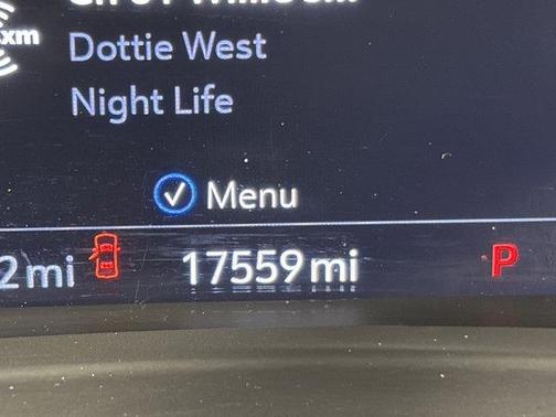 Sapphire Metallic 2023 Buick Envision Essence