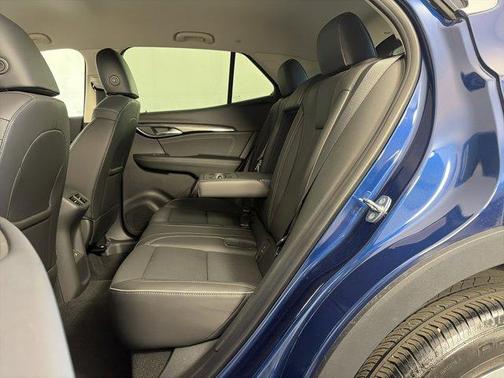 Sapphire Metallic 2023 Buick Envision Essence