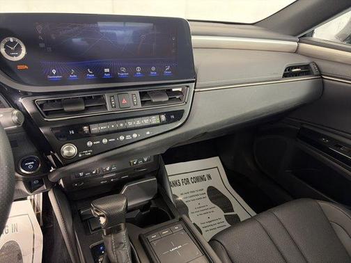 2022 Lexus ES 300h ES 300h F SPORT