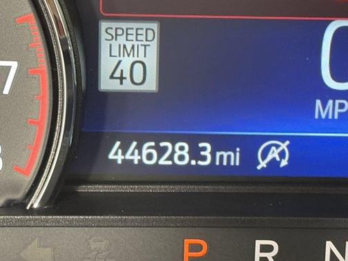 Black Metallic 2022 Ford Explorer Limited