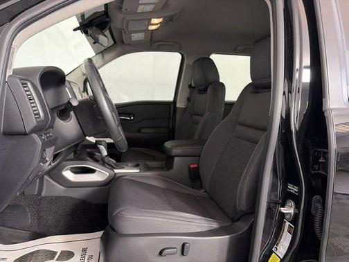 Black 2023 Nissan Frontier SV