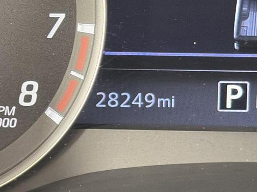 Black 2023 Nissan Frontier SV