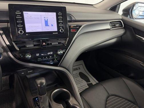 2021 Toyota Camry Hybrid SE