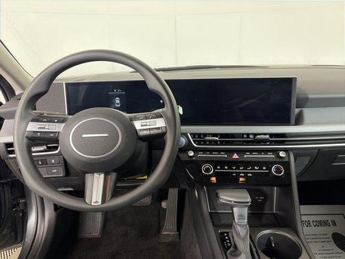 2025 Hyundai SONATA SE