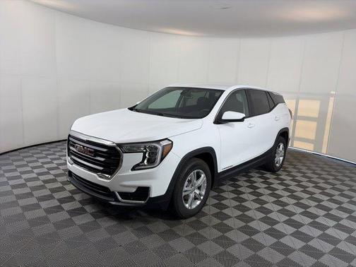 Summit White 2023 GMC Terrain SLE