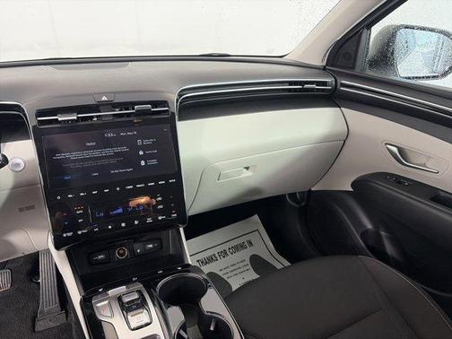 White Pearl 2024 Hyundai TUCSON Hybrid Blue