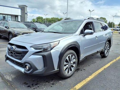 2025 Subaru Outback Touring XT