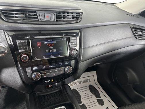 2018 Nissan Rogue Hybrid SV