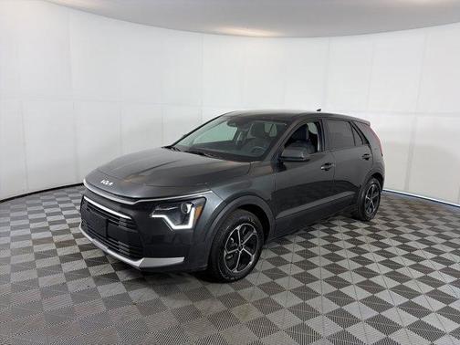 Graphite Gray 2024 Kia Niro LX