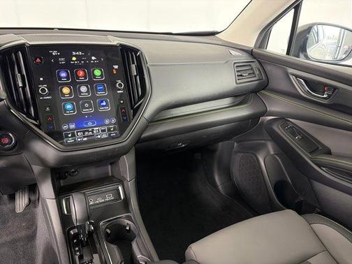 Crystal White Pearl 2025 Subaru Ascent Onyx Edition