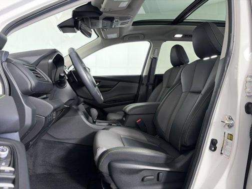 Crystal White Pearl 2025 Subaru Ascent Onyx Edition
