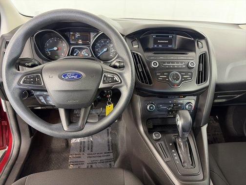 Ruby Red Metallic Tinted Clearcoat 2017 Ford Focus SE