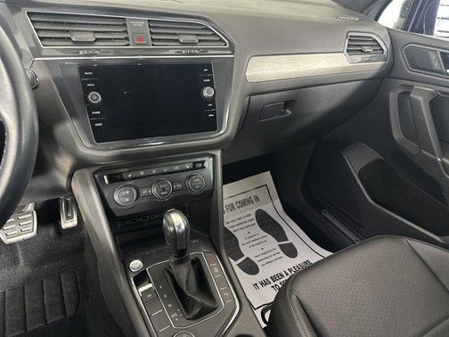 2020 Volkswagen Tiguan 2.0T SE R-Line Black