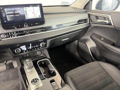 Graphite Gray 2025 Mitsubishi Outlander SE