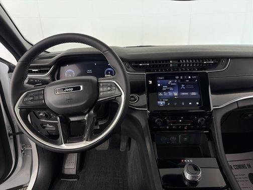 Bright White Clearcoat 2023 Jeep Grand Cherokee L Laredo