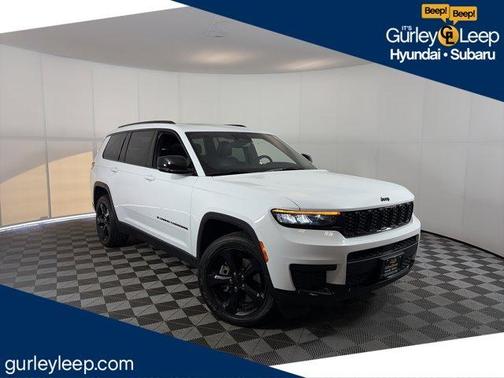Bright White Clearcoat 2023 Jeep Grand Cherokee L Laredo