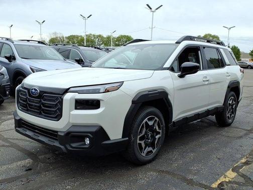 Crystal White Pearl 2026 Subaru Outback Touring