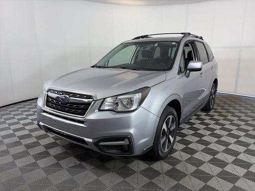 Ice Silver Metallic 2018 Subaru Forester 2.5i Premium
