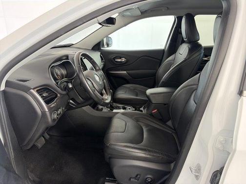 Bright White Clearcoat 2020 Jeep Cherokee Limited