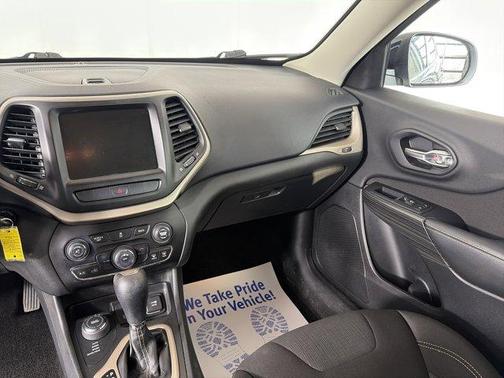 True Blue Pearlcoat 2015 Jeep Cherokee Latitude