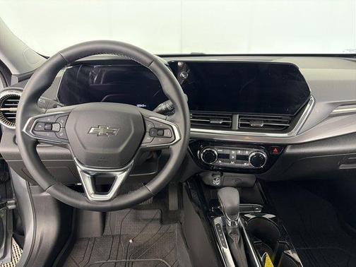 Sterling Gray Metallic 2025 Chevrolet Trax ACTIV