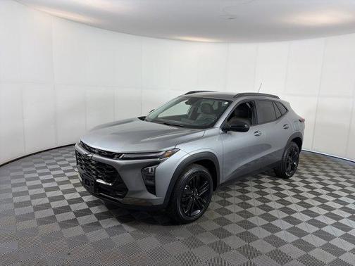 Sterling Gray Metallic 2025 Chevrolet Trax ACTIV