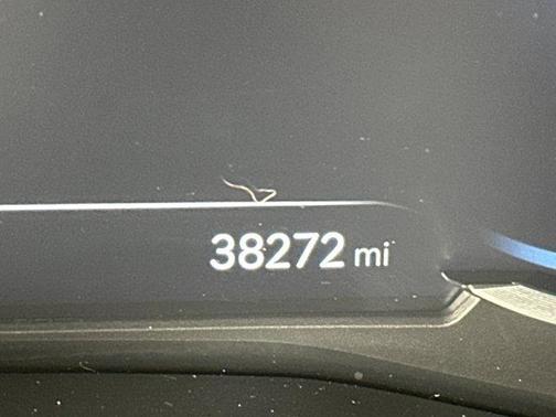 2022 Genesis G70 2.0T