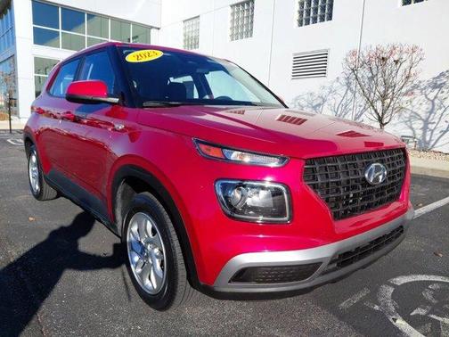 2023 Hyundai VENUE SE
