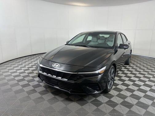 2024 Hyundai ELANTRA HEV Limited
