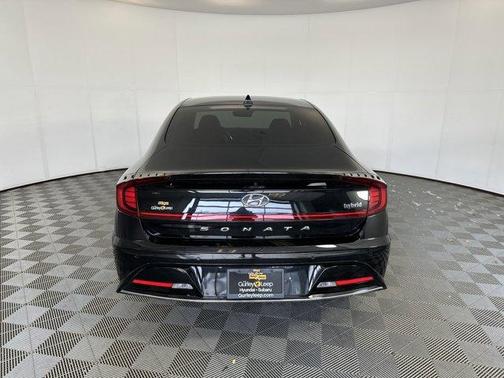 2022 Hyundai SONATA Hybrid Limited