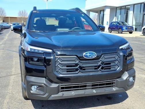 Crystal Black Silica 2026 Subaru Outback Limited