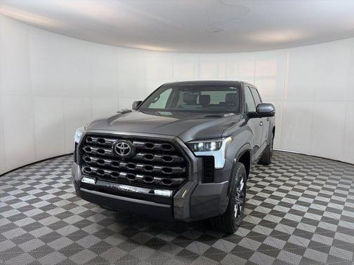 2023 Toyota Tundra Hybrid Platinum