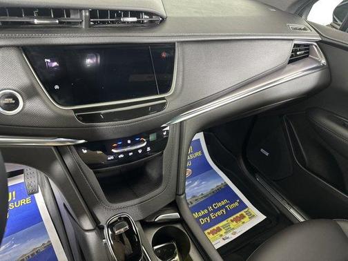 2023 Cadillac XT5 Luxury