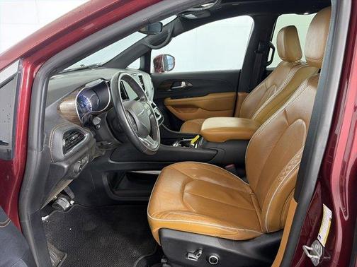 2021 Chrysler Pacifica Hybrid Pinnacle