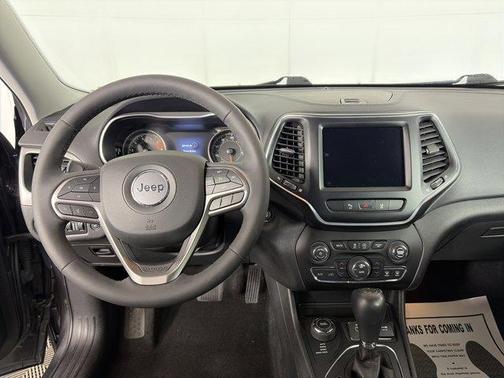 Granite Crystal Clearcoat Metallic 2022 Jeep Cherokee Latitude Lux