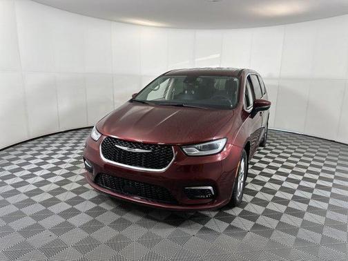 2023 Chrysler Pacifica Touring-L