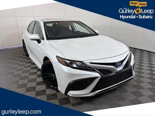 Pearl 2024 Toyota Camry Hybrid XSE