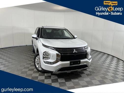 2022 Mitsubishi Outlander ES