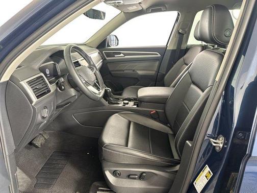 2022 Volkswagen Atlas 3.6L SE w/Technology