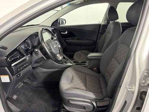 2020 Kia Niro LXS