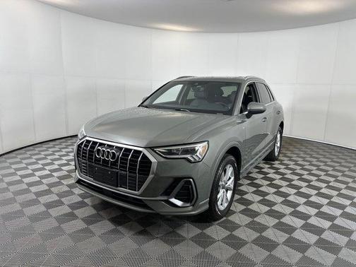 2024 Audi Q3 45 S line Premium