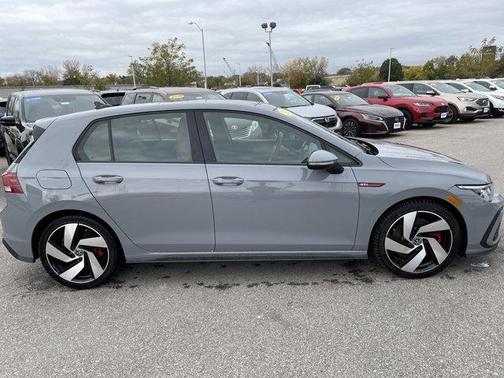 2022 Volkswagen Golf GTI 2.0T SE