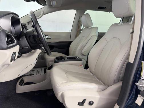 2021 Chrysler Pacifica Hybrid Touring L