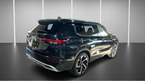 2023 Mitsubishi Outlander SEL Black Edition
